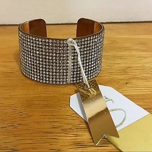 ✨💎QUEEN CUFF💎✨